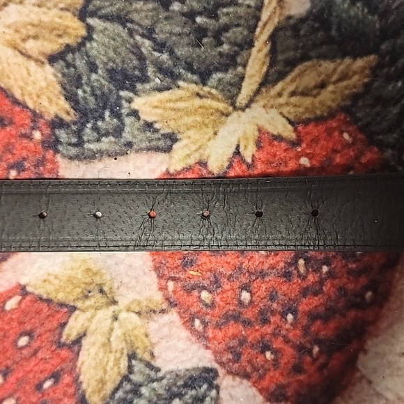 Black and Gold Women's Belt - Picture 4 of 7